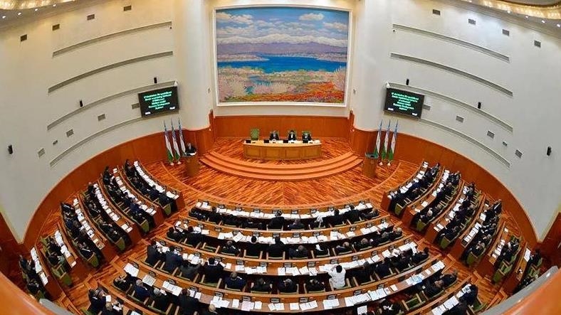 Парламент Узбекистана принял проект закона о гендерном равенстве 