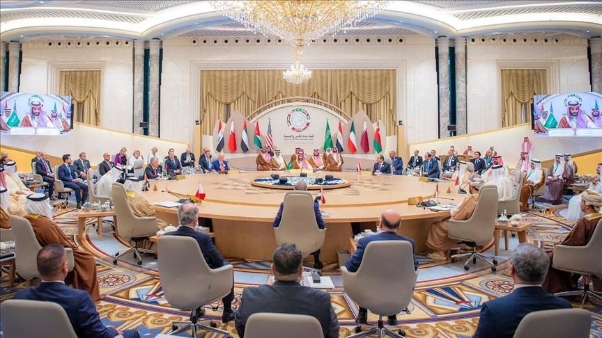 Clôture du sommet de Djeddah qui a vu la participation de Biden et de 9 dirigeants arabes