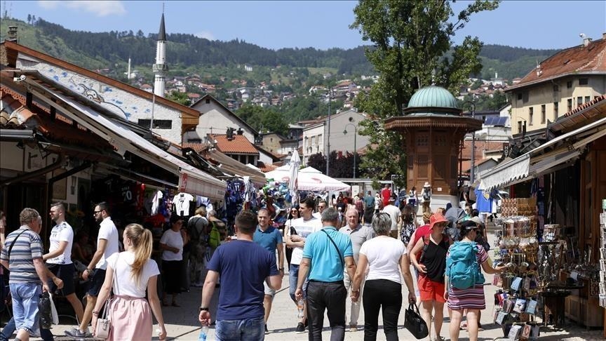 U BiH danas pretežno sunčano, temperatura do 36 stepeni
