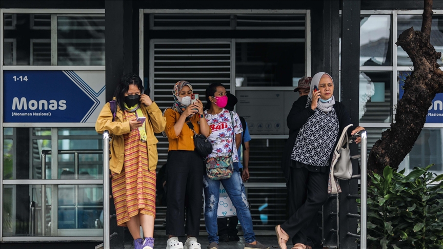 Indonesia tetapkan batas akhir, Whatsapp-Facebook telah mendaftar
