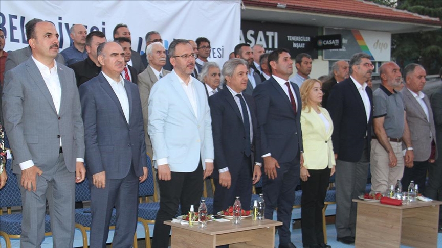 Gençlik ve Spor Bakanı Kasapoğlu, Konya’da Beyşehir ve Hüyük’ü ziyaret etti