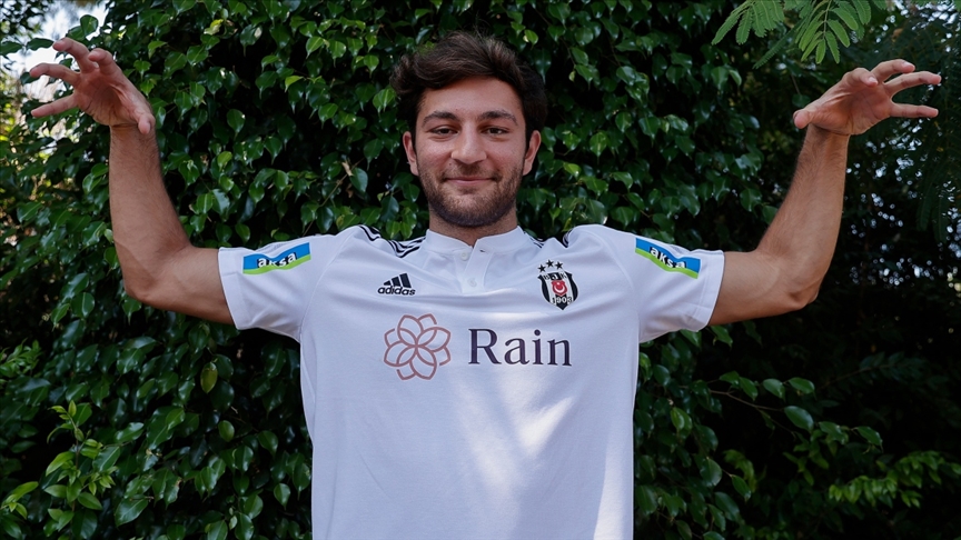 🥲 İstanbulspor: Emrecan Uzunhan'a iyi bakın 👍 Beşiktaş: Hiç