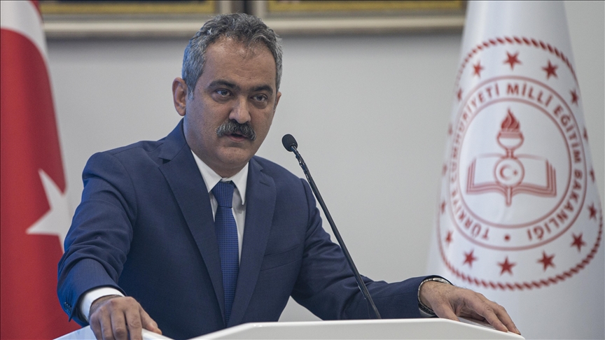 MEB okullardaki acil durumlar için yaklaşık 500 bin ilk yardımcı daha yetiştirecek