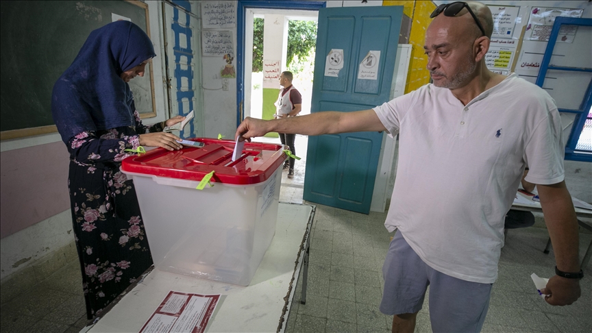 Tunisie : démarrage du vote au référendum sur la nouvelle Constitution 