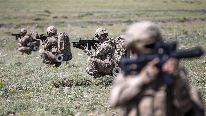 أنقرة: تحييد 15 إرهابيًا من "واي بي جي" شمالي سوريا