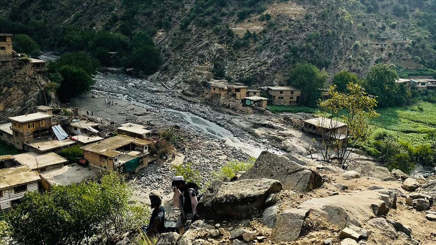 Afganistan'da hafta sonu meydana gelen seller nedeniyle hayatını kaybedenlerin sayısı 23'e yükseldi