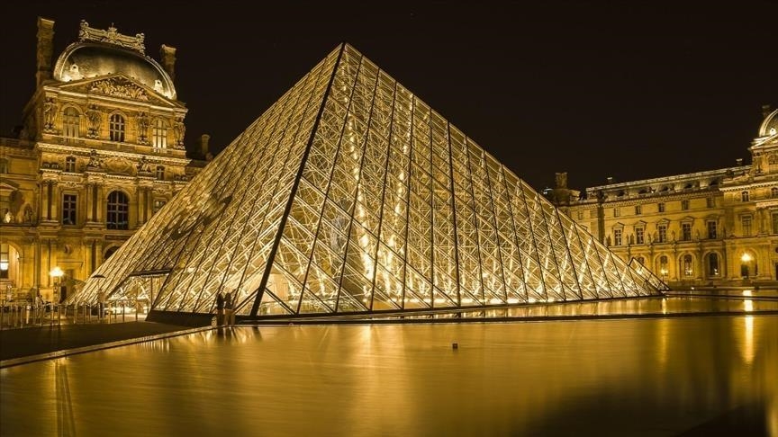 France / Trafic d'antiquités au Louvre : deux conservateurs placés en garde à vue