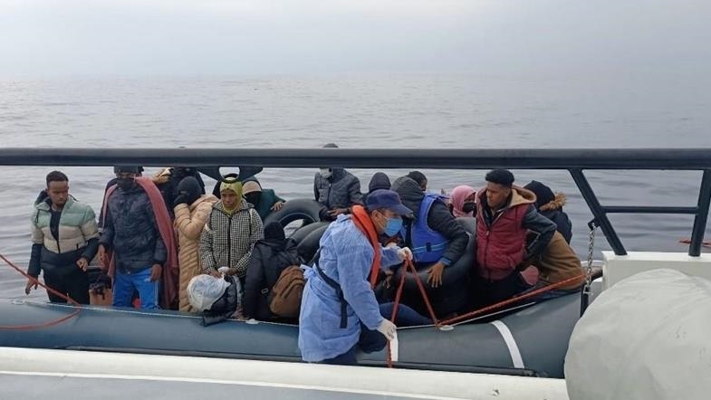 السلطات التركية تنقذ 48 مهاجرا غربي البلاد