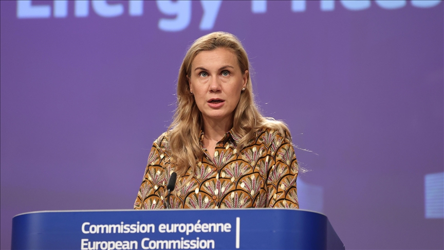 ЕС: Решение Москвы сократить поставки газа политически мотивировано