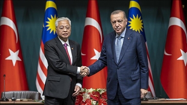 Turkish president, Malaysian premier discuss bilateral ties over phone