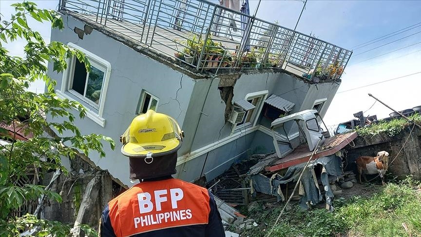 Një tërmet i fuqishëm godet Filipinet