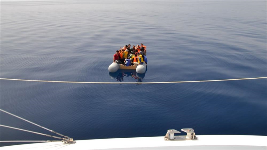 "Frontex, sığınmacıların Türk karasularına geri itilmesinde Yunanistan ile iş birliği yapıyor" iddiası