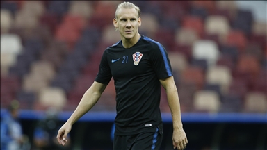Croatian defender Vida joins Greek club AEK