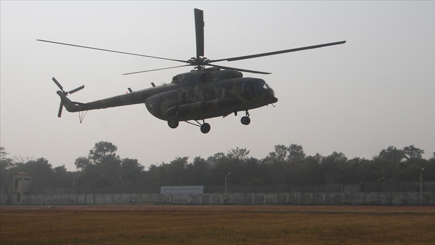 Pakistan'da içinde korgeneralin de bulunduğu helikopterden haber alınamıyor