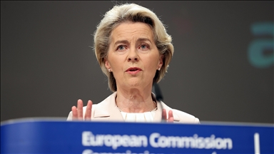 EU Commission chief warns of total cut in Russian gas supply