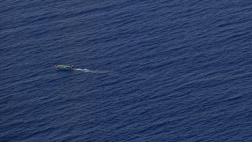 Detari francez mbijeton 16 orë në varkën e përmbytur në Oqeanin Atlantik