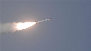 Le Japon annonce la chute de 5 missiles balistiques chinois dans ses eaux territoriales