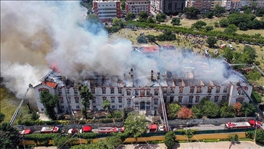 Пожар во болница во Истанбул: Нема повредени, евакуирани 80 пациенти