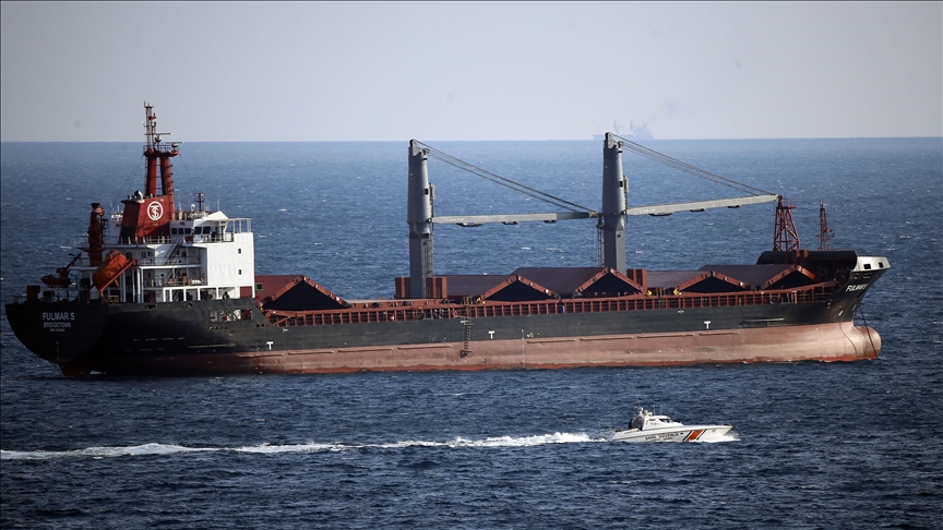 کشتی که قرار است غلات اوکراین را حمل کند، استانبول را ترک کرد