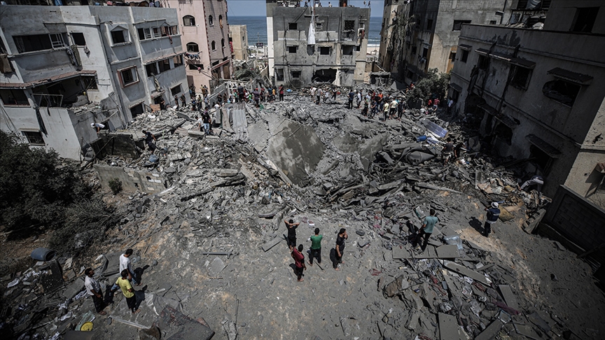 İsrail'in Gazze'ye saldırılarında hayatını kaybeden Filistinlilerin sayısı 15'e yükseldi