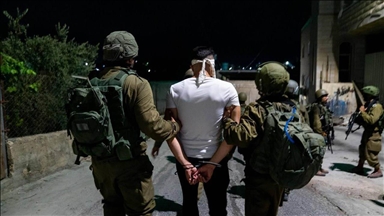 İsrail güçleri, Batı Şeria'da 19'u İslami Cihad mensubu 20 kişiyi gözaltına aldı
