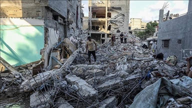 Lapid: L'opération à Gaza se poursuivra "aussi longtemps que nécessaire"