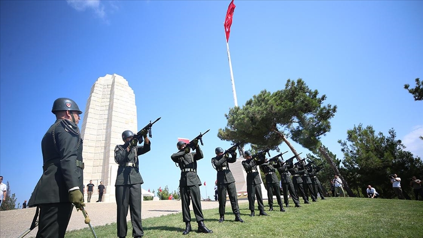 Tarihi Gelibolu Yarımadası'nda Anafartalar Zaferi'nin 107'nci yıl dönümü  etkinliği düzenlendi