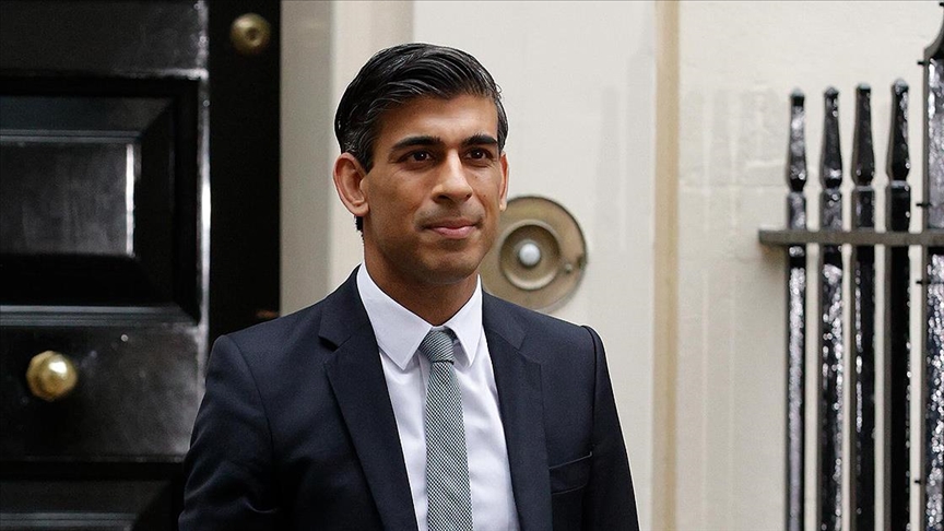 İngiltere'de Muhafazakar Partinin lider adayı Sunak'tan partisine 'halka finansal destek' uyarısı