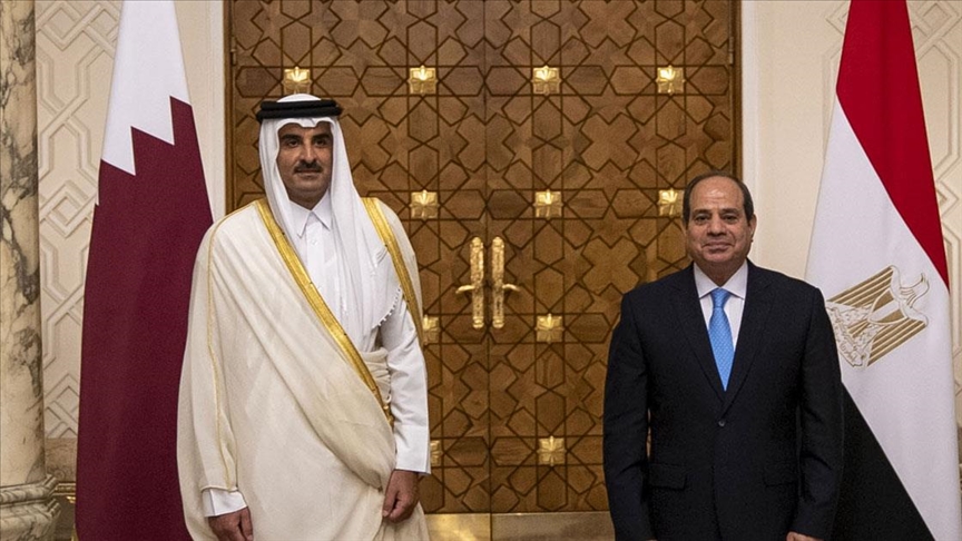 Katar Emiri ile Mısır Cumhurbaşkanı Sisi Gazze'deki son durumu görüştü