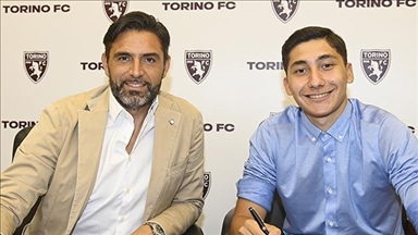 El centrocampista turco Ilkhan abandona el Besiktas para unirse al Torino 