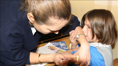 Comité independiente de Reino Unido recomienda dosis de refuerzo contra el polio en menores de nueve años