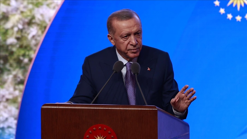 Erdoğan: Greqia “e parehatshme” me anijen e re turke të shpimit në Mesdheun Lindor