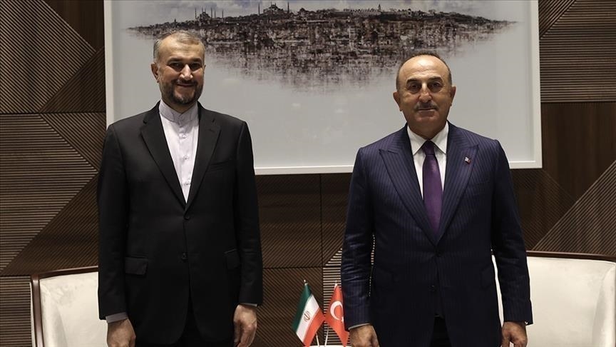 Menteri luar negeri Turki dan Iran bahas masalah bilateral dan regional