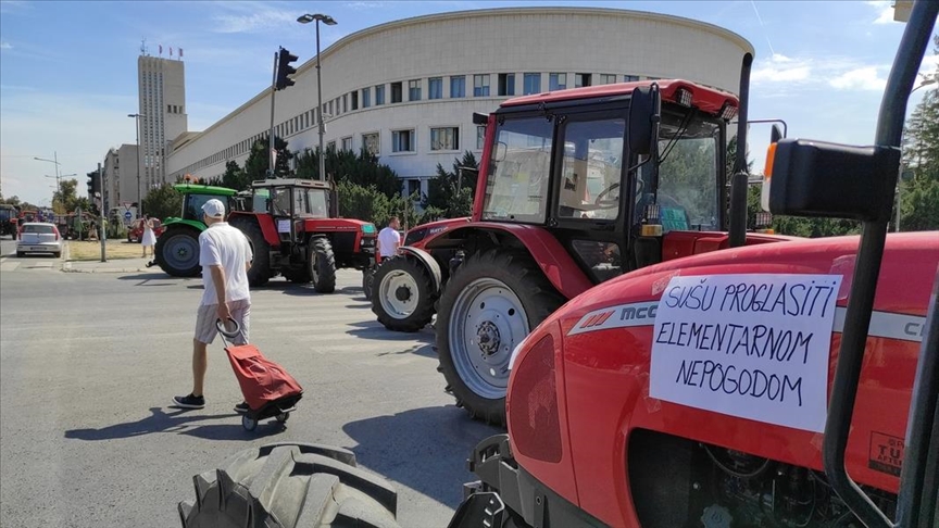 Srbija: Blokade poljoprivrednika u Novom Sadu nastavljene, protesti se šire