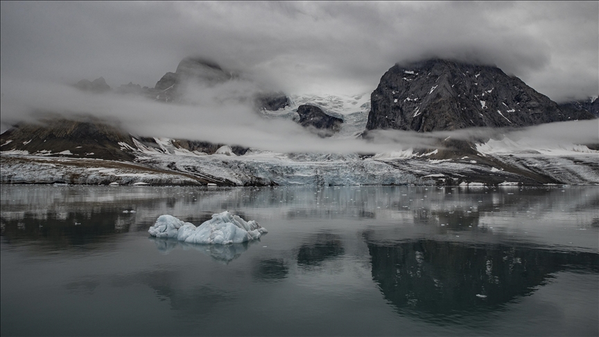 Shrinking sea ice poses major threat to global climate