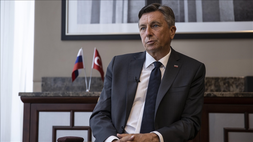 Slovenya Cumhurbaşkanı Pahor, Batı'nın Kırım'ın ilhakına yeterli tepkiyi vermemekle hata yaptığını söyledi