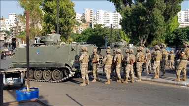 Lebanese army receives 1st batch of Qatari financial aid
