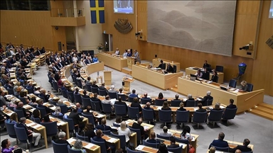 Sweden's Left Party leader chides MPs for posing with PKK terror group's symbol