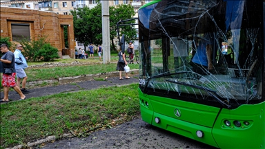 أوكرانيا.. إصابة شخص وأضرار مادية بسقوط صاروخ في خاركيف