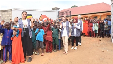 Turkish volunteer students engage in social, humanitarian activities in Uganda