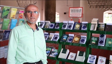 إمام تركي ينشر الإسلام بـ 25 لغة 