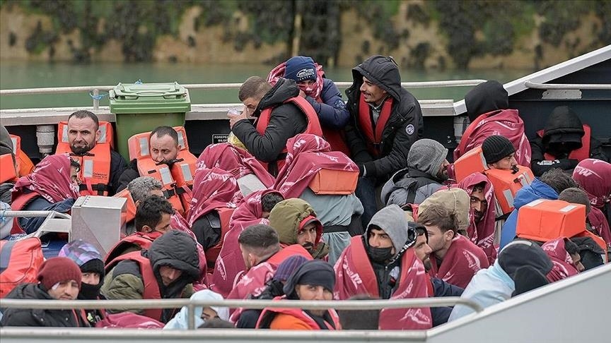 Ushtarët turq shpëtuan 107 migrantë të parregullt të dëbuar ilegalisht nga Greqia