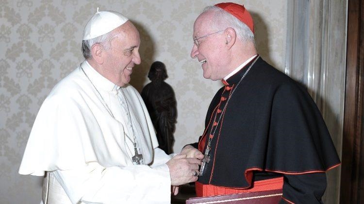 El nombre del potencial sucesor del papa Francisco aparece en una demanda colectiva por presunto acoso sexual