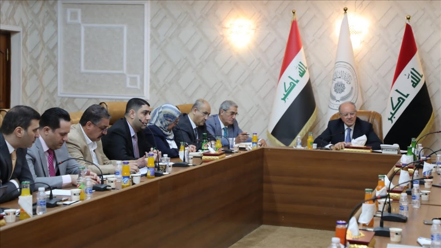 العراق.. استقالة وزير المالية خلال جلسة الحكومة