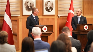 لتونی: همکاری با ترکیه در زمینه صنایع دفاعی حائز اهمیت است