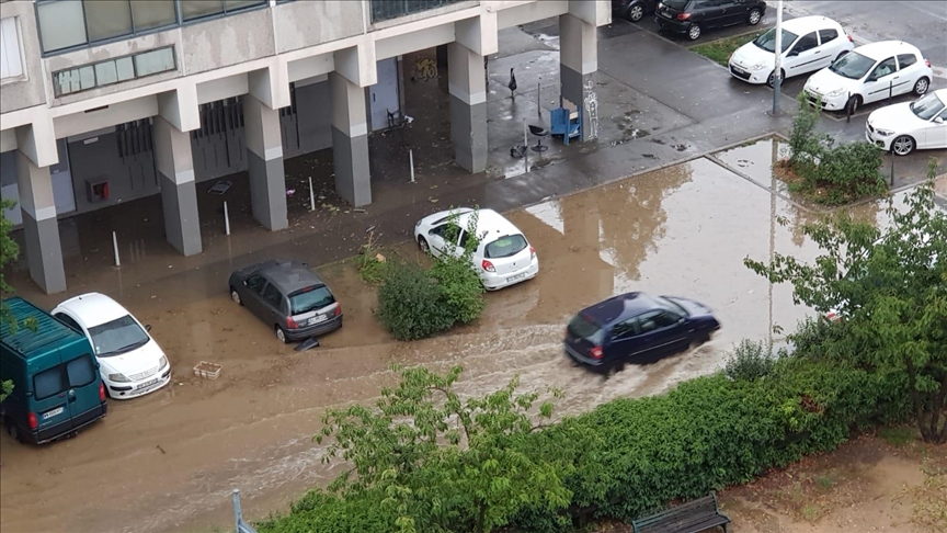 France : Les pluies diluviennes provoquent des inondations à Lyon