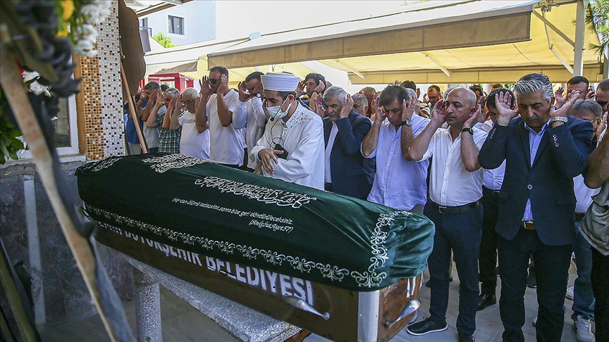 Sinema sanatçısı Rıza Pekkutsal son yolculuğuna uğurlandı