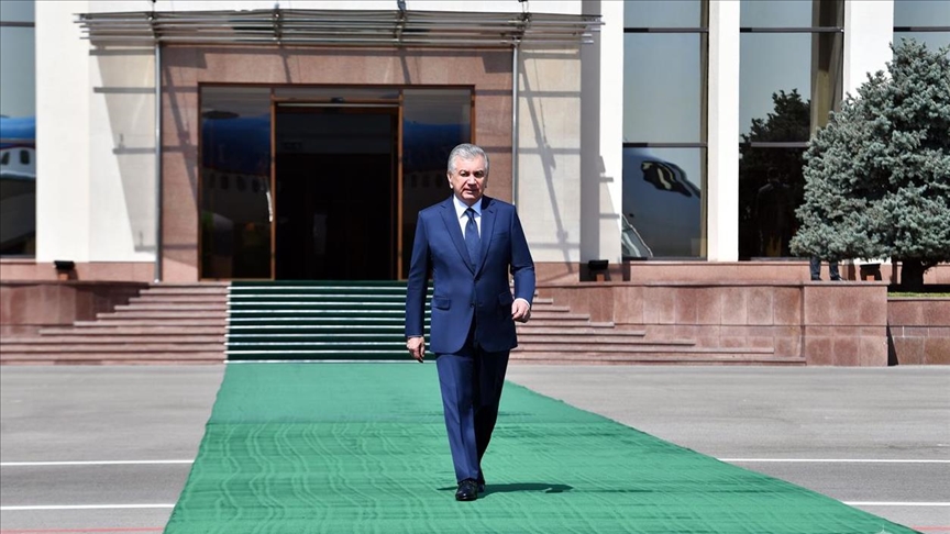 Мирзиёев отбыл с госвизитом в Саудовскую Аравию