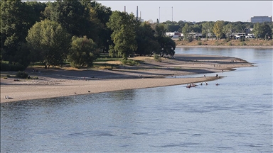 Kuraklık Almanya'daki nehirlerde "açlık kayalarını" ortaya çıkardı