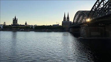 Ren Nehri'nde suların çekilmesi Alman ekonomisini olumsuz etkiliyor